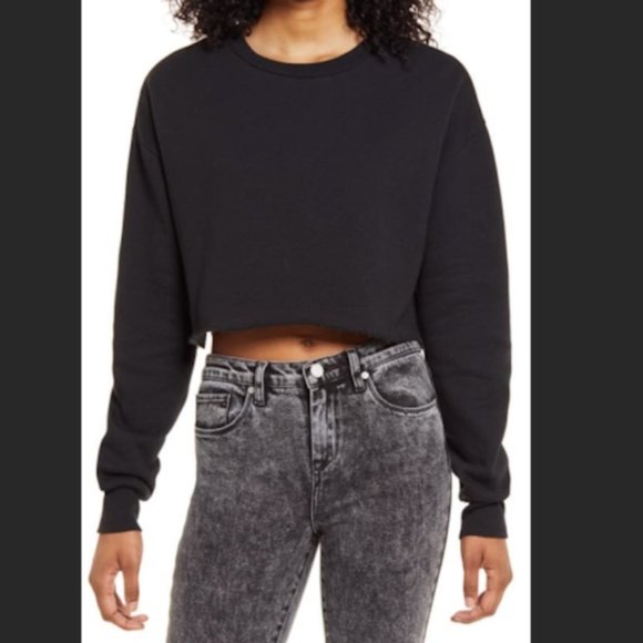 Socialite Sweaters - SOCIALITE Crewneck Cropped Pull-Over Sweater